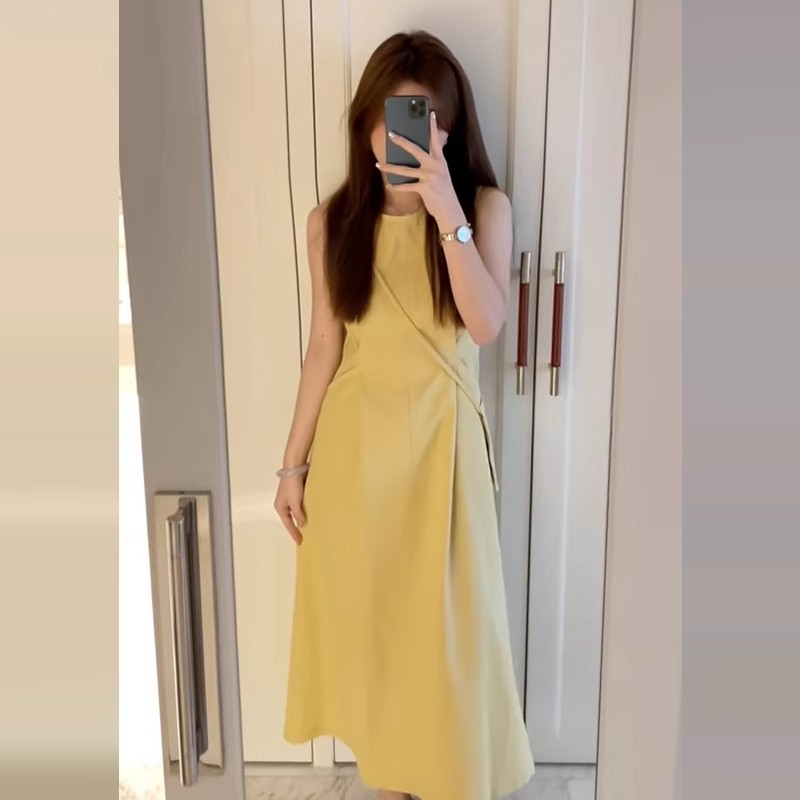 オケージョン ドレス 斜めパイピング切替ノースリーブロング丈ワンピース