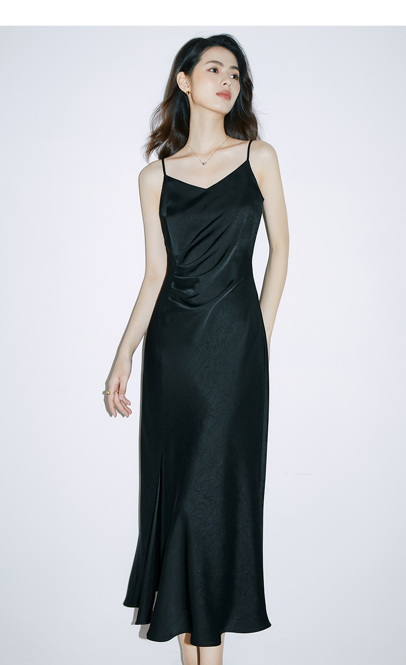 https://fulmo-img-server.com/dresscode-dresscode/9a25fe75-96ba-4d4e-98b6-61914a7e113e.jpg