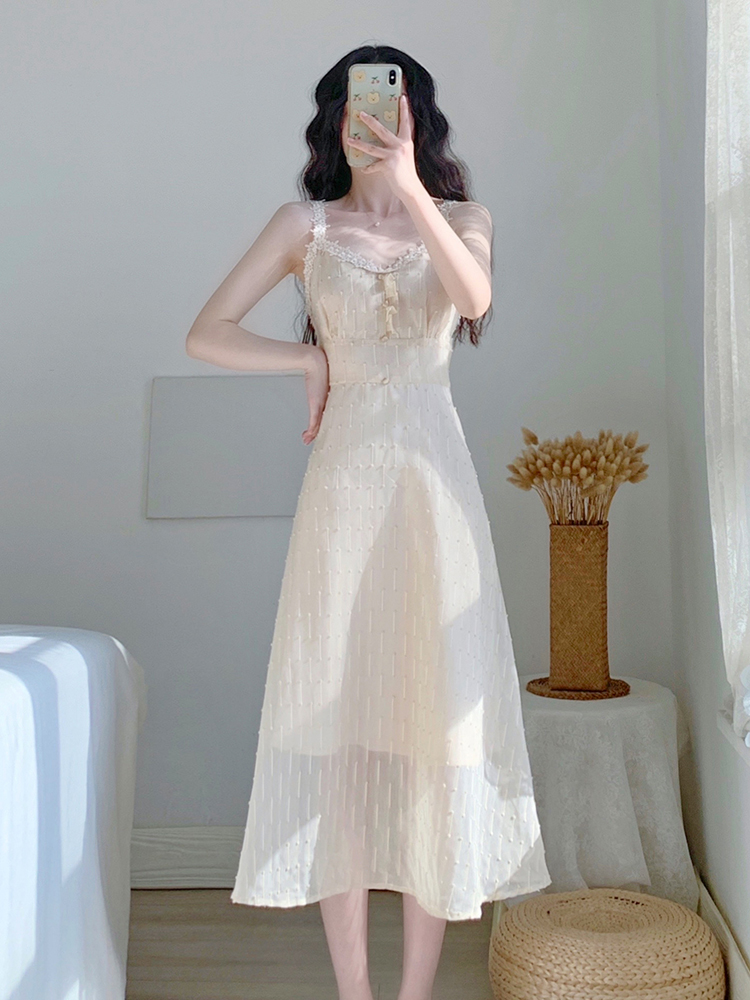 https://fulmo-img-server.com/dresscode-dresscode/9ec28379-c067-45bc-92d9-fca7f33a68da.jpg