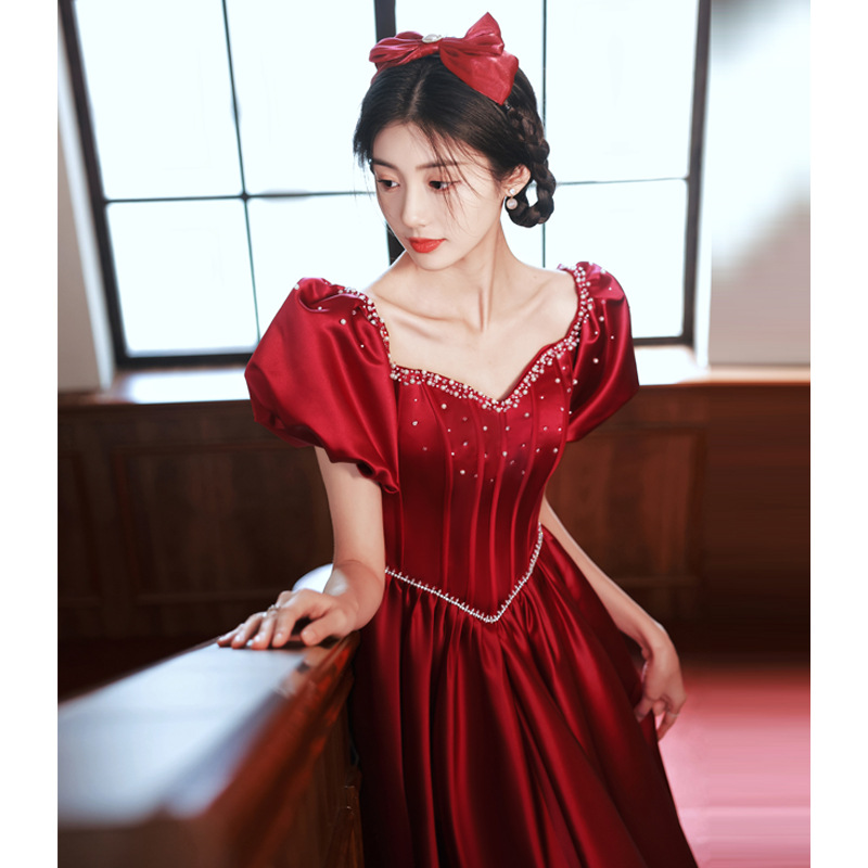 https://fulmo-img-server.com/dresscode-dresscode/9ff8caf7-09d2-4fc8-8334-f0baedf5e34f.jpg