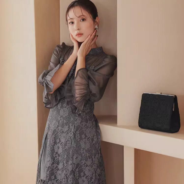 https://fulmo-img-server.com/dresscode-dresscode/a02e7063-0c7e-4b02-9f16-1955d5c55d1f.jpg
