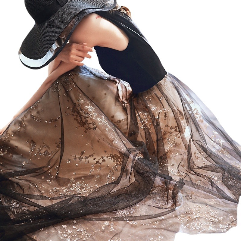 https://fulmo-img-server.com/dresscode-dresscode/a0d6c22d-1046-4da8-9598-7a916e43a63e.jpg