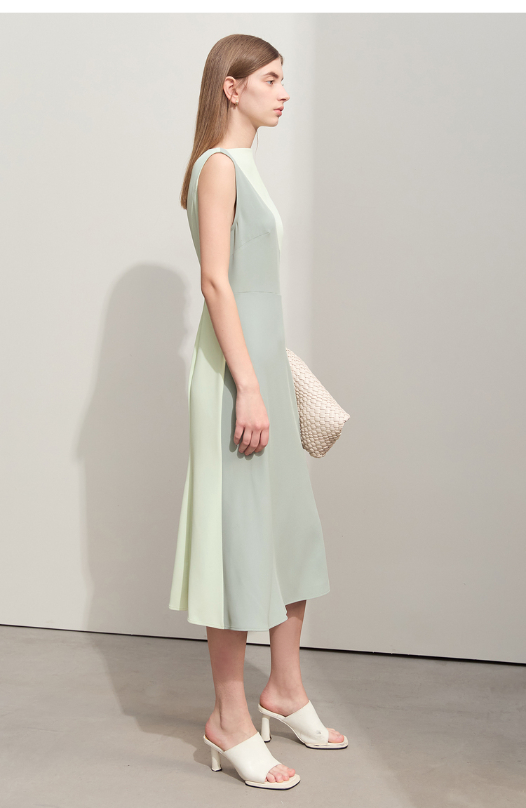 https://fulmo-img-server.com/dresscode-dresscode/a2a1e0fd-f48b-468c-a3a4-d69168ed696e.jpg
