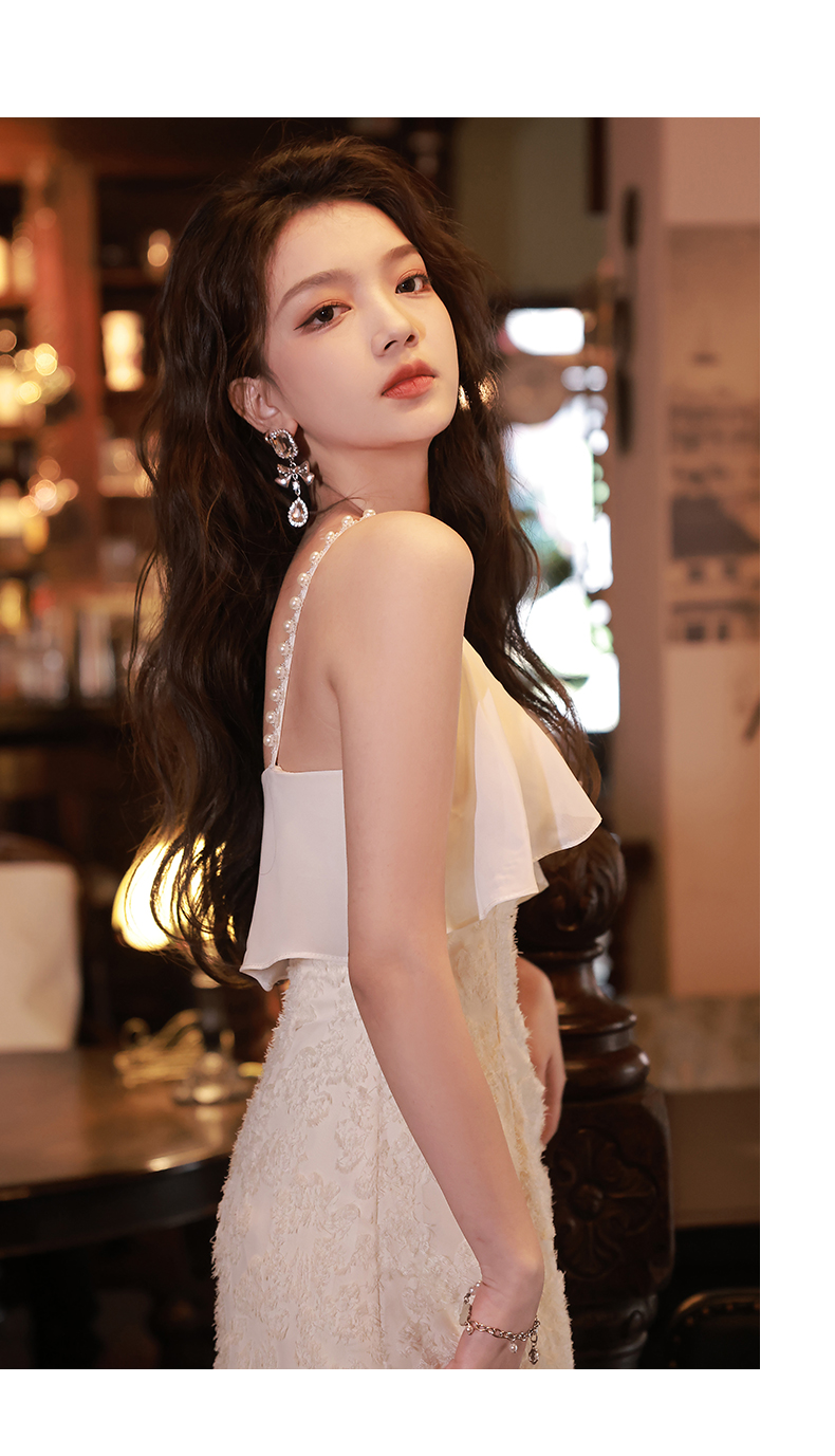 https://fulmo-img-server.com/dresscode-dresscode/a4407412-36b3-435e-9ecc-385ca138eb55.jpg