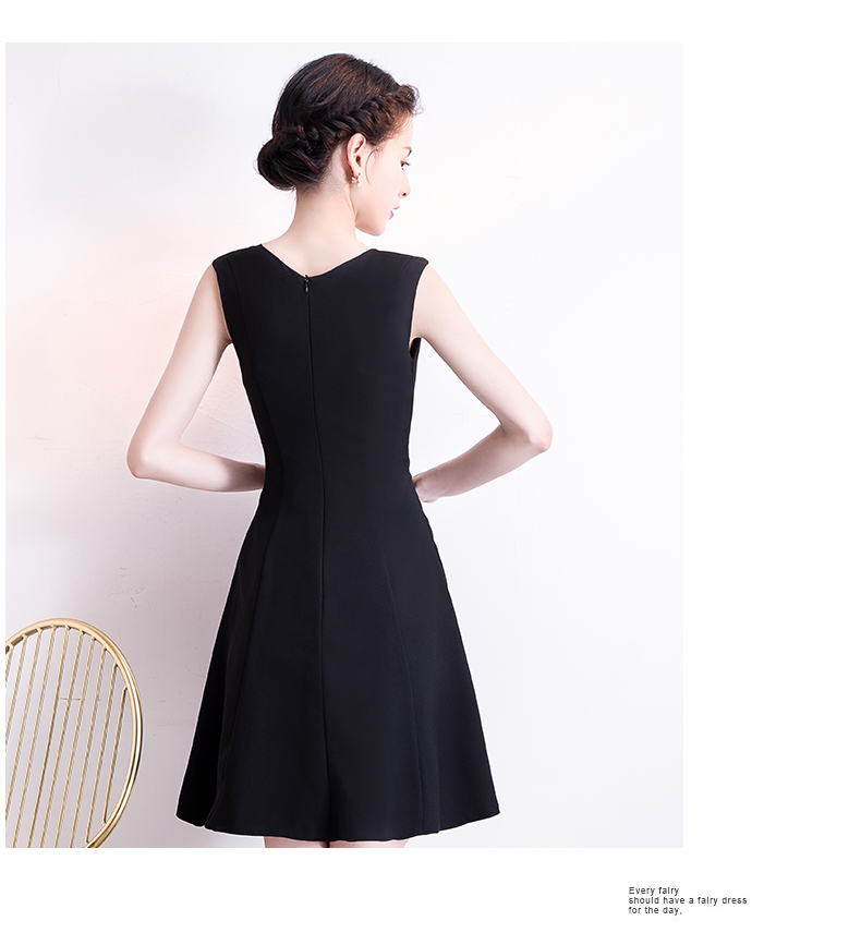 https://fulmo-img-server.com/dresscode-dresscode/a4a3c9bc-f95e-40f4-8341-00ed5c448ea1.jpg