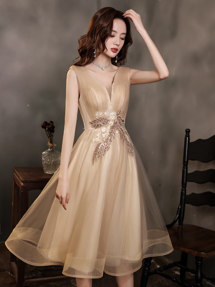 https://fulmo-img-server.com/dresscode-dresscode/a54f1341-21c3-4c28-bcda-ebec72d0e5ff.jpg