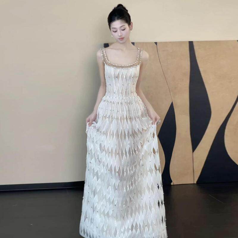 https://fulmo-img-server.com/dresscode-dresscode/a74e03e2-8fb1-4361-afa0-3f25bf34a682.jpg