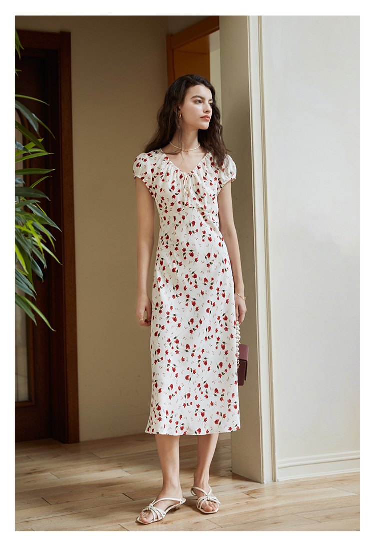 https://fulmo-img-server.com/dresscode-dresscode/a9f80ffc-8b84-4d70-8496-7a3c99d35f3e.jpg