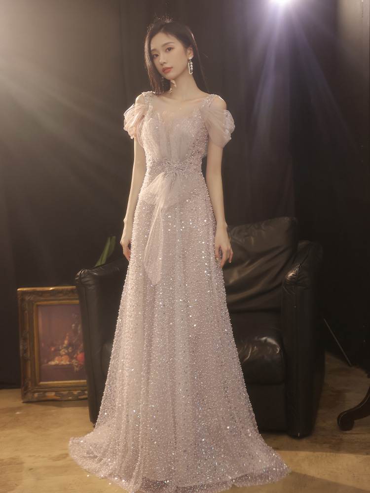 https://fulmo-img-server.com/dresscode-dresscode/ab9ddb5a-f6ea-4ee5-a273-a69891633e34.jpg