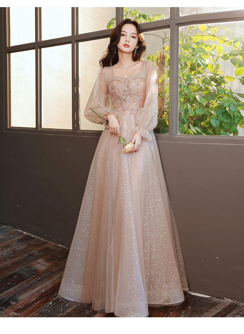 https://fulmo-img-server.com/dresscode-dresscode/acba891b-d752-46d1-8376-7b6cfbd514b3.jpg