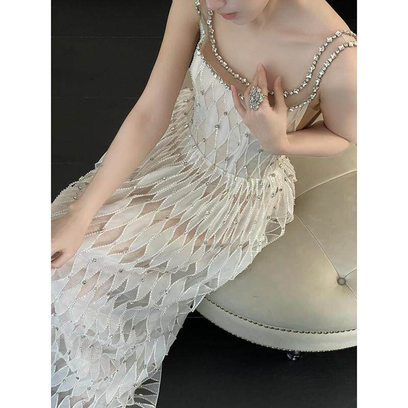 https://fulmo-img-server.com/dresscode-dresscode/ad66cd5f-9880-4f4b-92b5-59be2b1a041f.jpg
