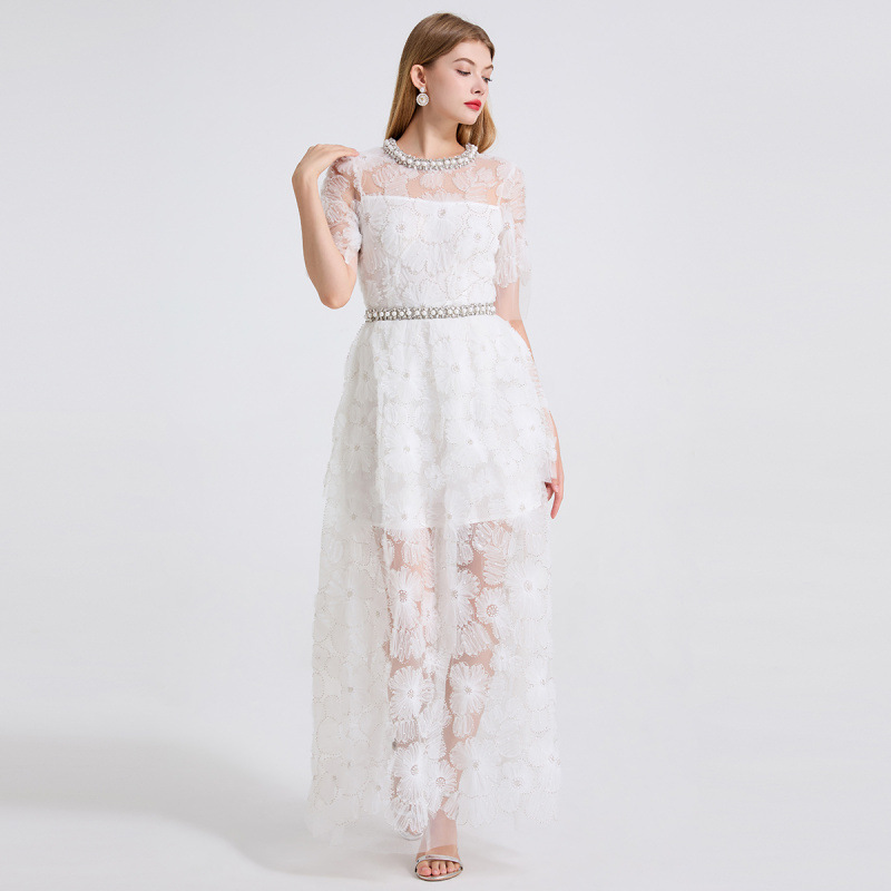 https://fulmo-img-server.com/dresscode-dresscode/ad8fdfe4-f6a9-4c4f-90b9-f14b556e542a.jpg