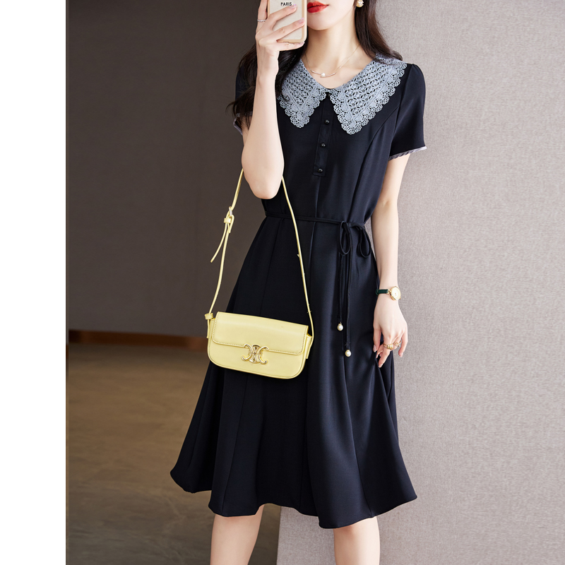 https://fulmo-img-server.com/dresscode-dresscode/af9d62ce-da49-4ff5-ad89-16d09c14d7eb.jpg