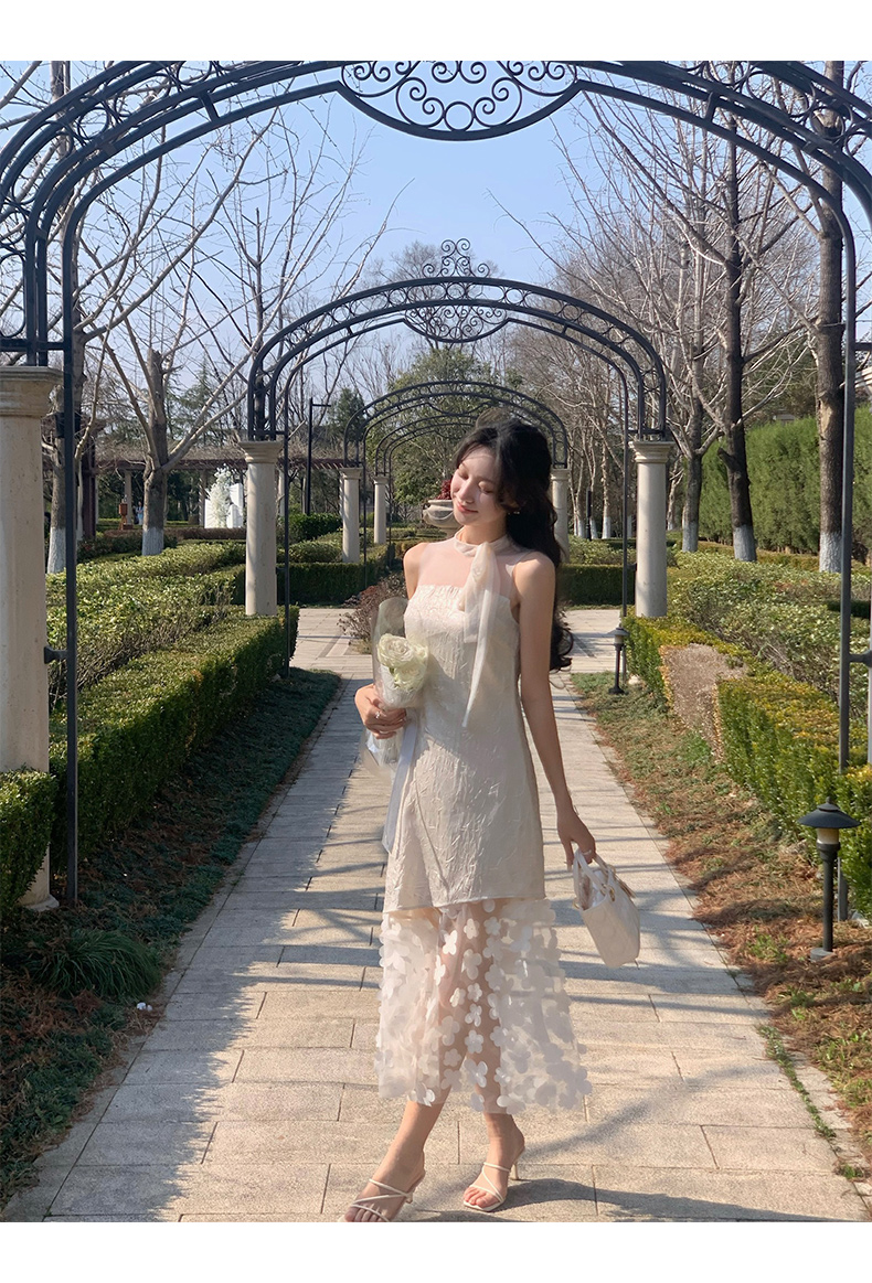 https://fulmo-img-server.com/dresscode-dresscode/b0037475-6dc8-4e30-852f-be93290d5e9d.jpg