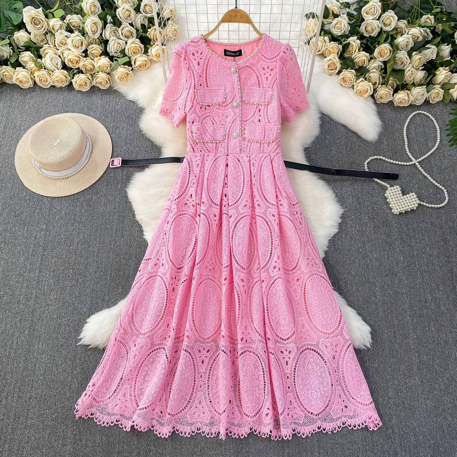 https://fulmo-img-server.com/dresscode-dresscode/b6d0ab02-e646-48f9-98a4-18861ba8af28.jpg