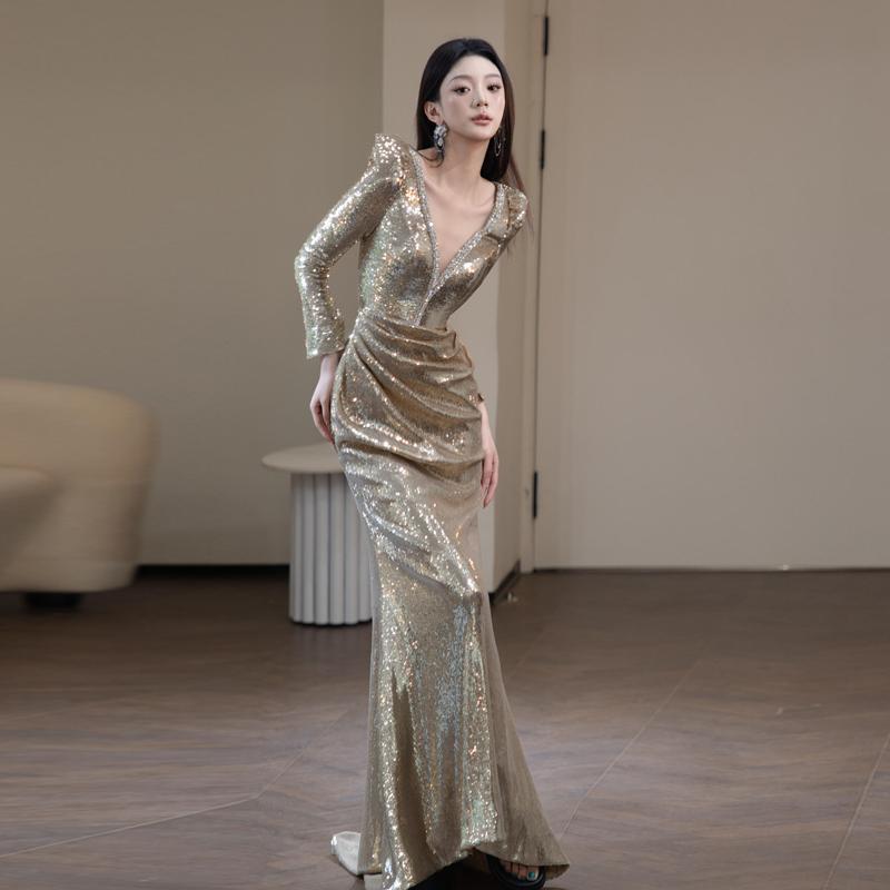 https://fulmo-img-server.com/dresscode-dresscode/b6da050b-94cd-498a-9eeb-c7eeb87e0a75.jpg