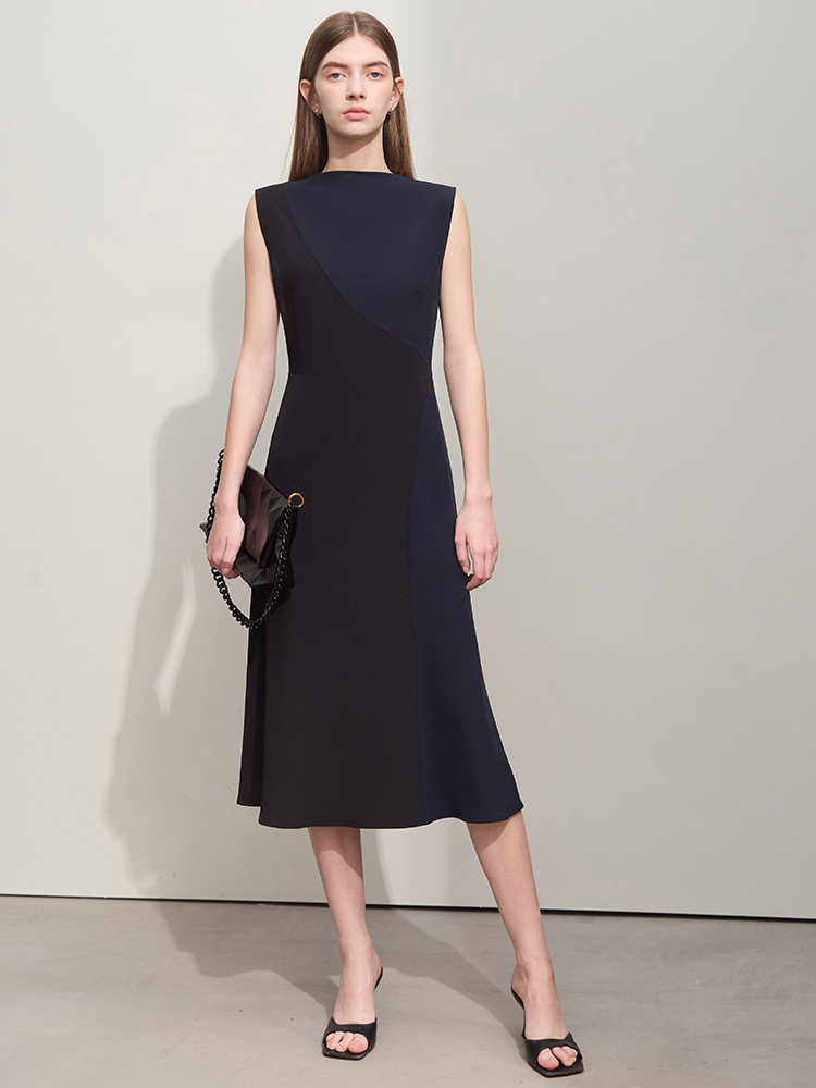 https://fulmo-img-server.com/dresscode-dresscode/b95ecc6b-54dc-4f31-b145-f79848e6328a.jpg