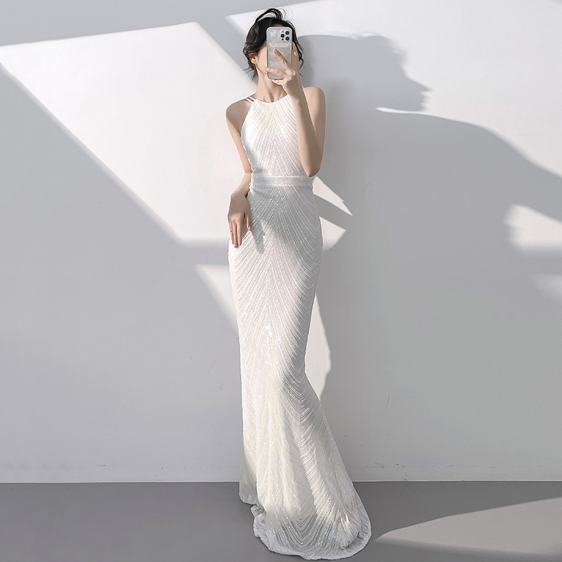 https://fulmo-img-server.com/dresscode-dresscode/b9daf936-3f4f-42d5-91f3-d964fde28949.jpg