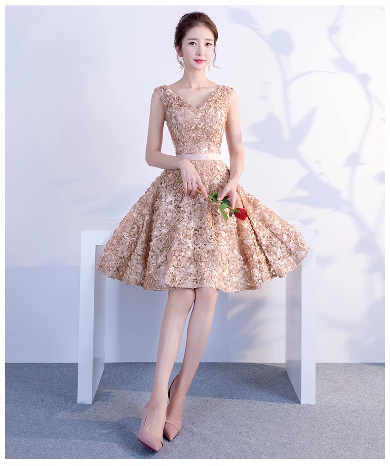 https://fulmo-img-server.com/dresscode-dresscode/bb45113f-ff53-4407-be35-92c0fc3cd18e.jpg