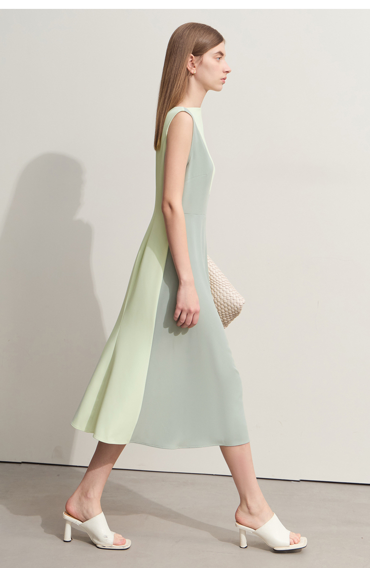 https://fulmo-img-server.com/dresscode-dresscode/bc459564-d41b-4a5b-b5e9-fdad48deab03.jpg