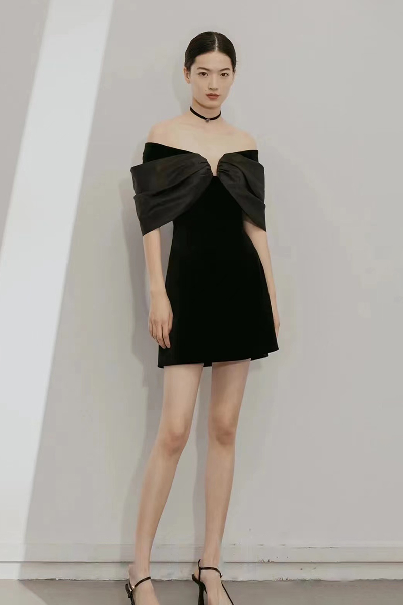 https://fulmo-img-server.com/dresscode-dresscode/bebed563-0ce7-4f06-9b76-73c71926d0bb.jpg