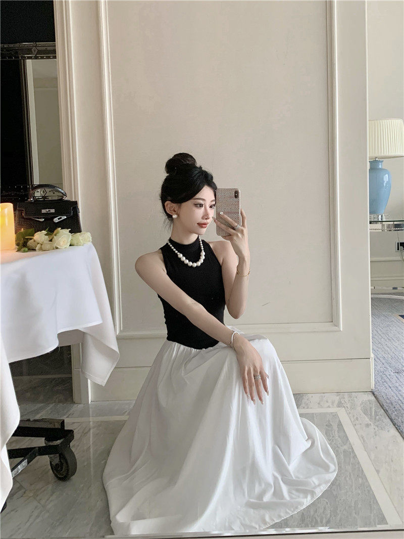 オケージョン ドレス 配色切替ホルターネックフレアワンピース