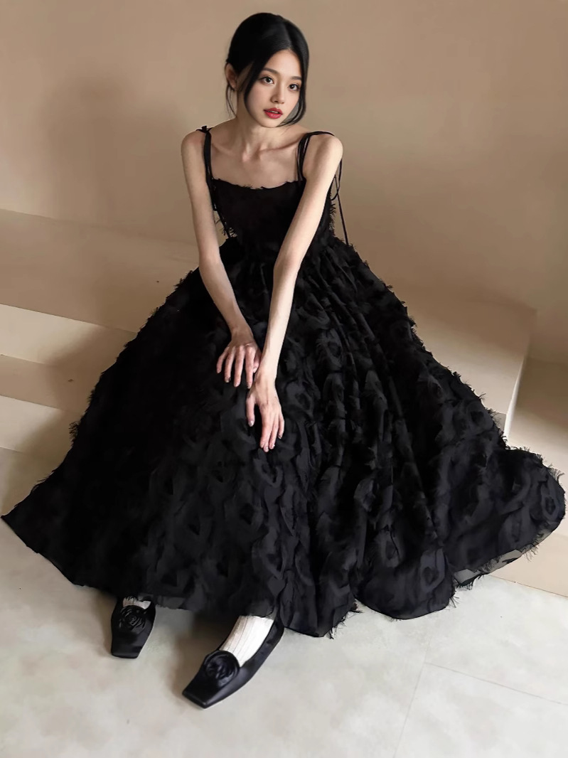 https://fulmo-img-server.com/dresscode-dresscode/c313f9d3-fdfe-425e-bd7d-2e714662936f.jpg