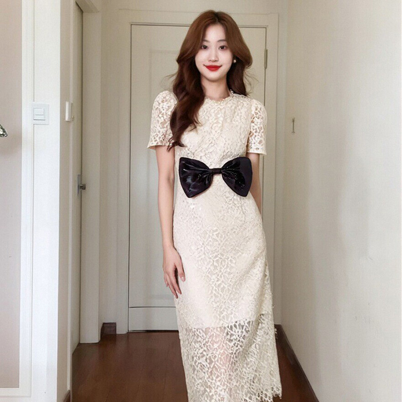 https://fulmo-img-server.com/dresscode-dresscode/c47cb316-b361-4e58-be49-455bb853f19b.jpg