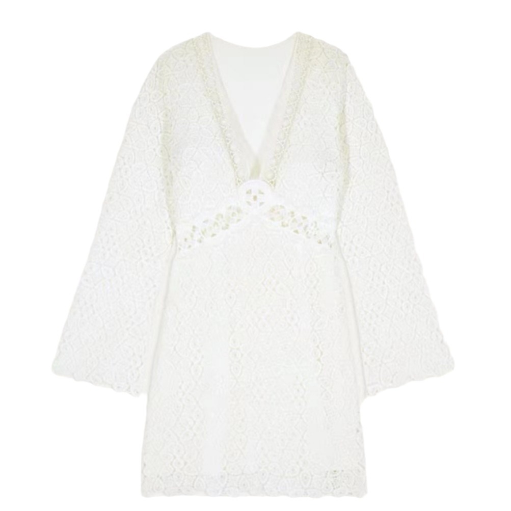 https://fulmo-img-server.com/dresscode-dresscode/c5010fab-4f10-46bb-b7c7-e6c5c31f07b5.jpg