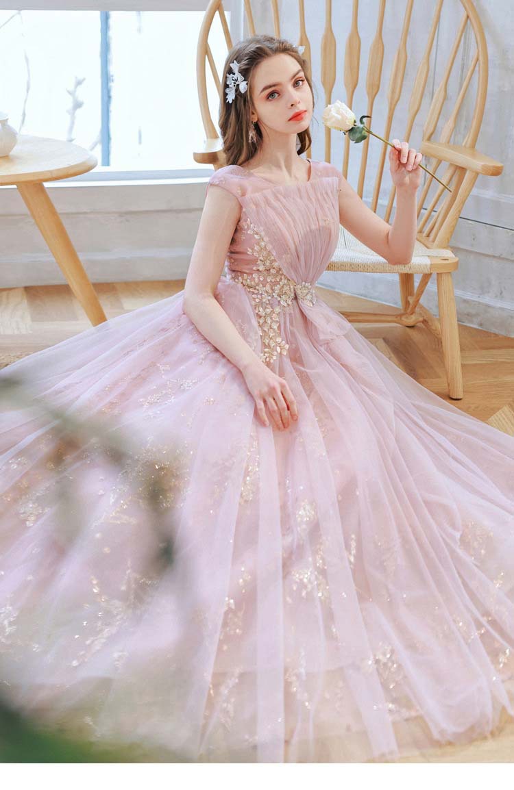 https://fulmo-img-server.com/dresscode-dresscode/c843d90a-a3ed-4576-bdde-108cc866c6c2.jpg