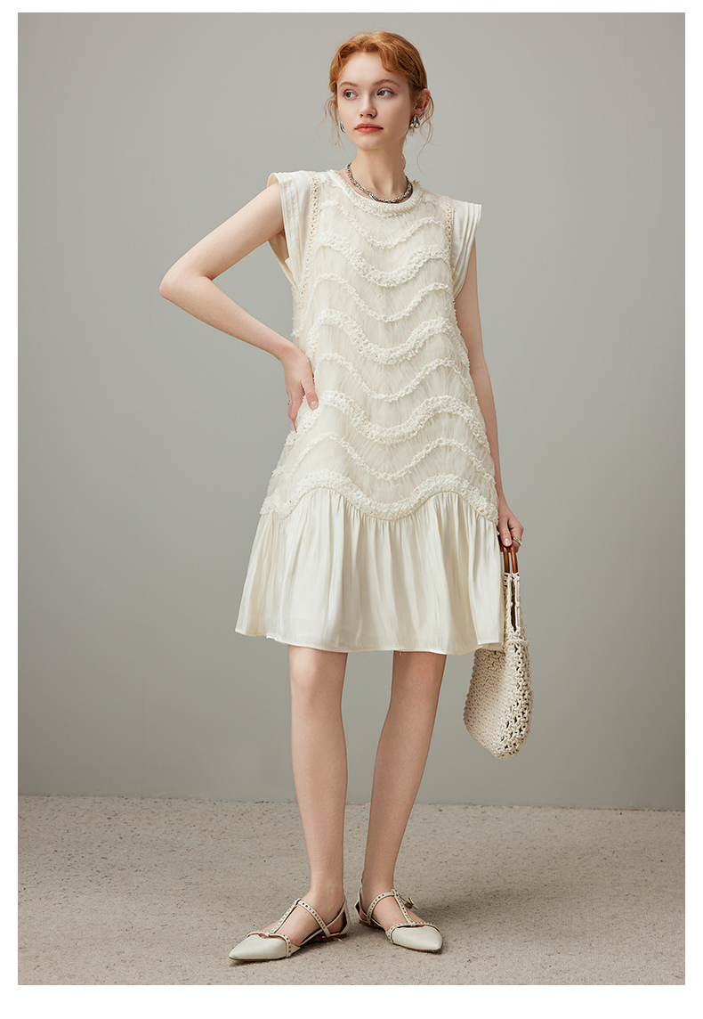 https://fulmo-img-server.com/dresscode-dresscode/c8b2097f-ecb3-4588-90e4-fceb37948e44.jpg