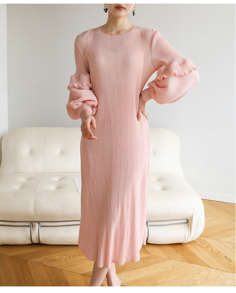 https://fulmo-img-server.com/dresscode-dresscode/c9c1055a-23ce-480e-a575-dfa06b426367.jpg