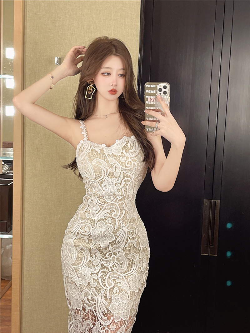https://fulmo-img-server.com/dresscode-dresscode/c9d431fe-ec91-44fa-8de5-a68cf5435d0b.jpg