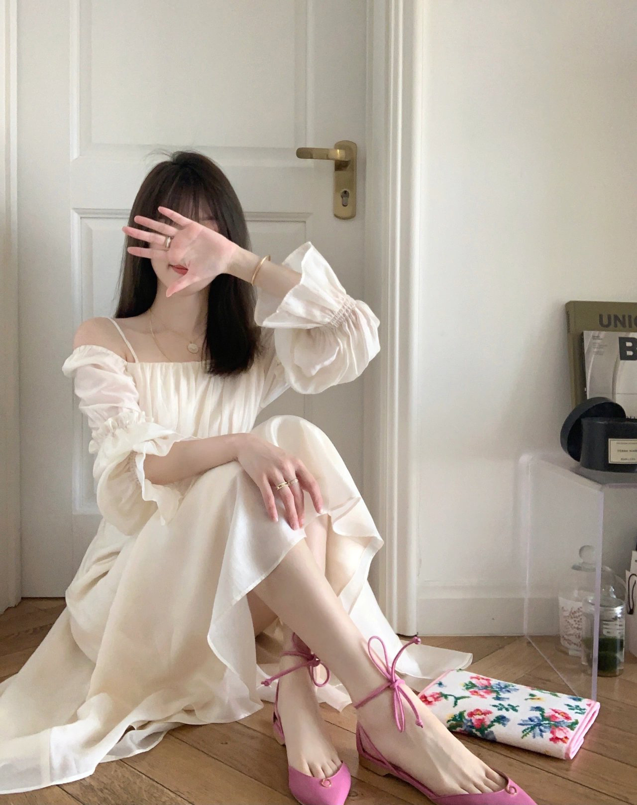 https://fulmo-img-server.com/dresscode-dresscode/cafeaa2d-b60f-40b7-866c-71bb2ecc0337.jpg