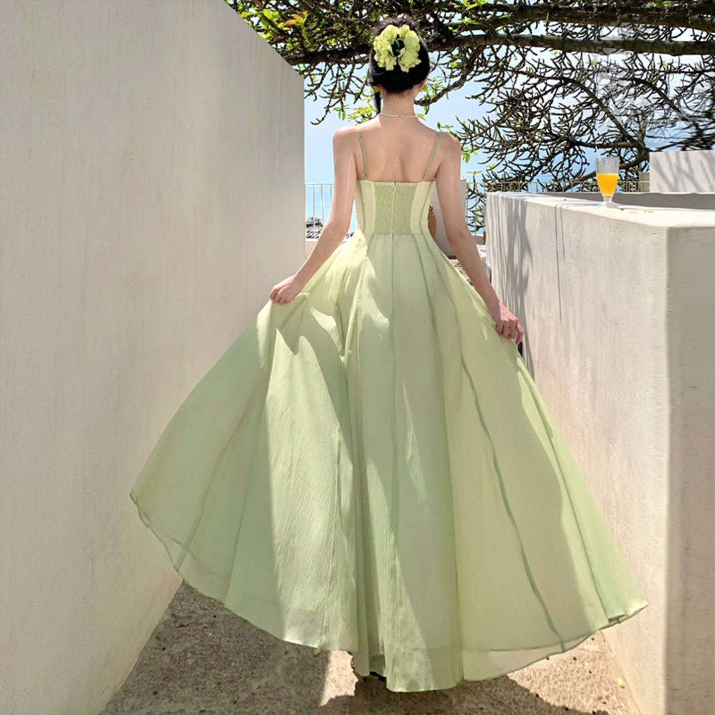 https://fulmo-img-server.com/dresscode-dresscode/cc1ca6c9-a45b-4a3b-a48f-da06ebcf116b.jpg