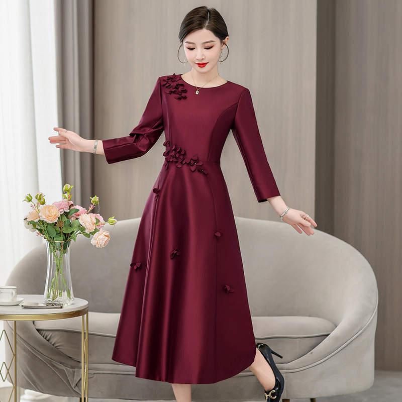 https://fulmo-img-server.com/dresscode-dresscode/cce45b1b-8fc9-4a64-906c-42e687668a85.jpg