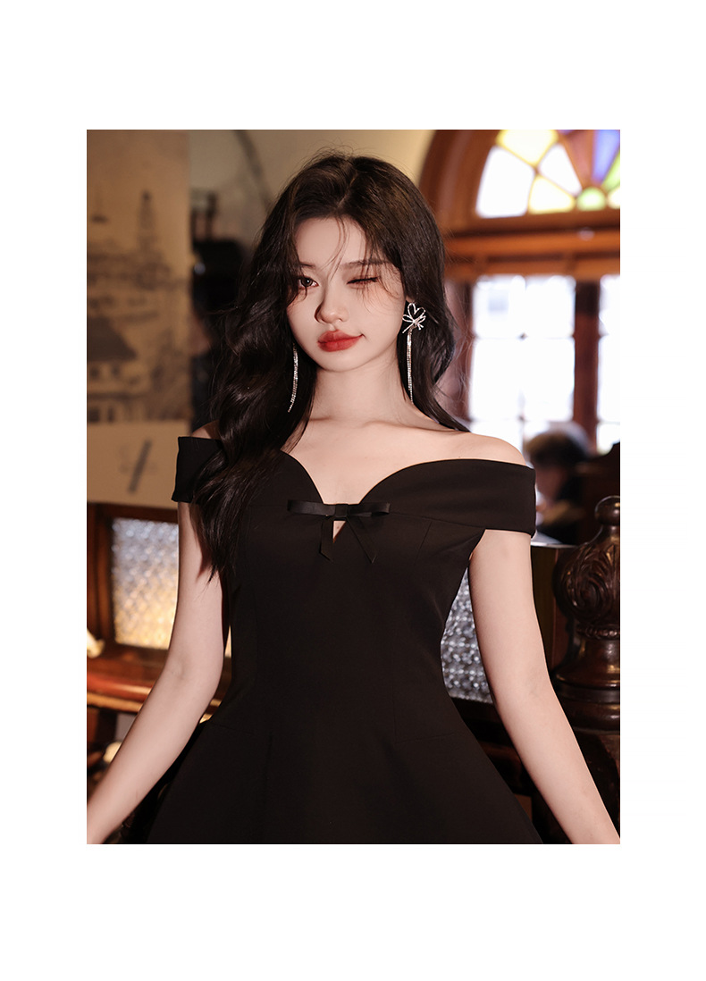 https://fulmo-img-server.com/dresscode-dresscode/ce320bf1-b68a-4b0e-bd6c-63113e474810.jpg