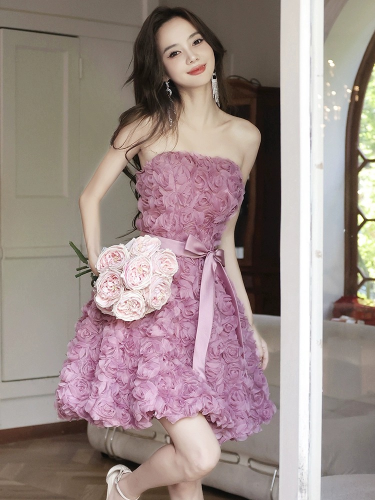 https://fulmo-img-server.com/dresscode-dresscode/cfb1b928-9353-4fef-a6a7-94b7c44f0096.jpg