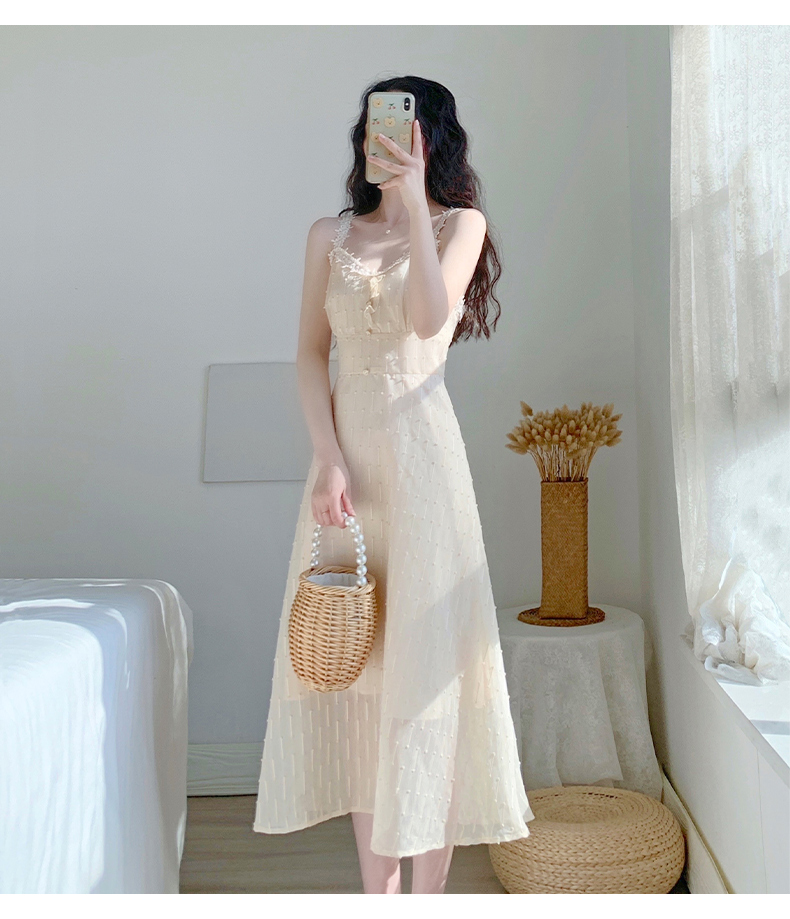 https://fulmo-img-server.com/dresscode-dresscode/d11d78a7-9daa-48cd-9695-59d39bd4898c.jpg