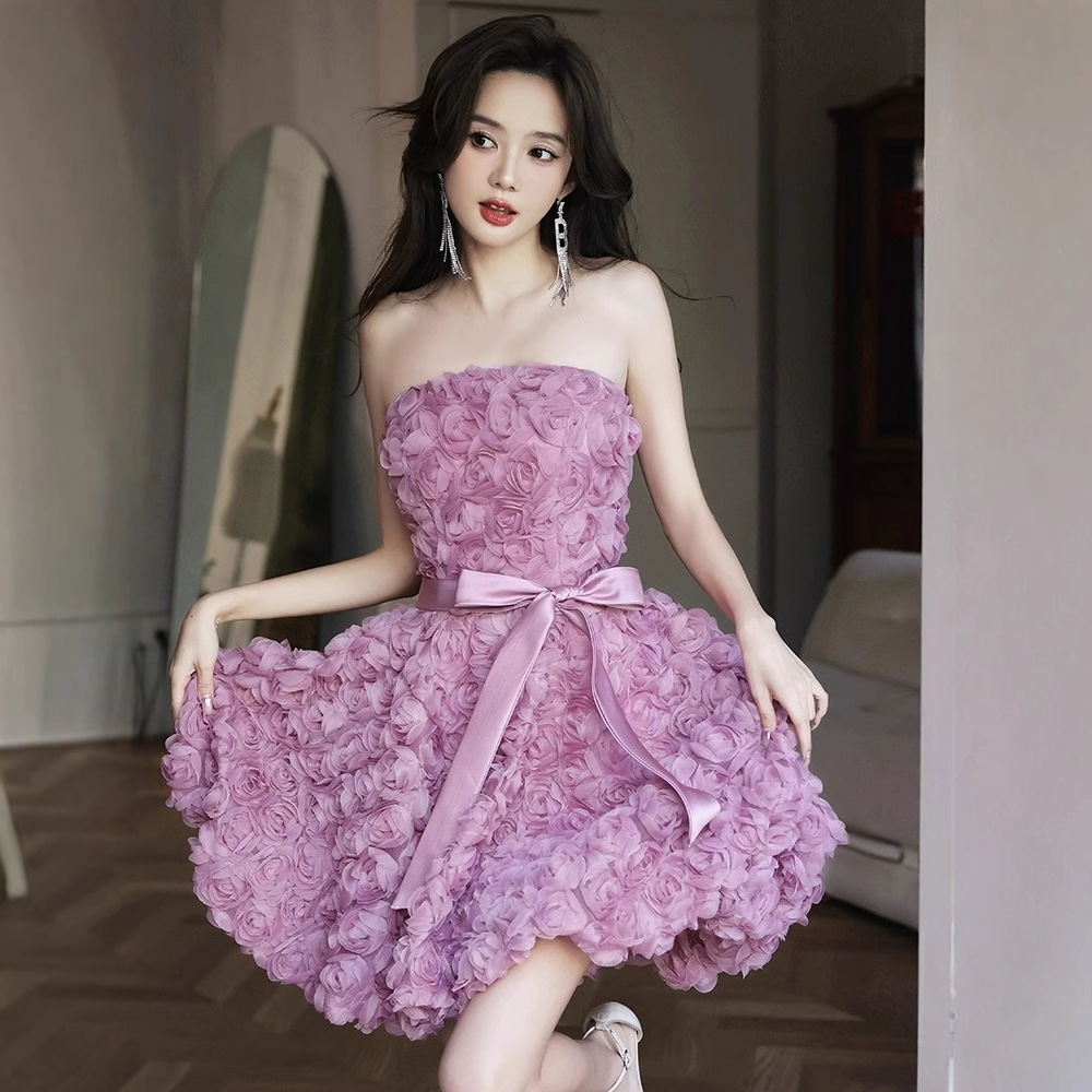 https://fulmo-img-server.com/dresscode-dresscode/d1ba33d3-e7e4-4c82-ba5e-912ccb156a94.jpg