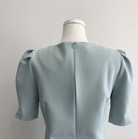 https://fulmo-img-server.com/dresscode-dresscode/d31e8dc4-e255-4f2e-84d3-509737900f35.jpg