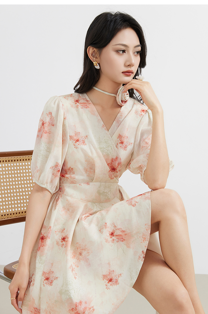 https://fulmo-img-server.com/dresscode-dresscode/d48c6943-a1f9-489c-b434-c84a8bc967e2.jpg