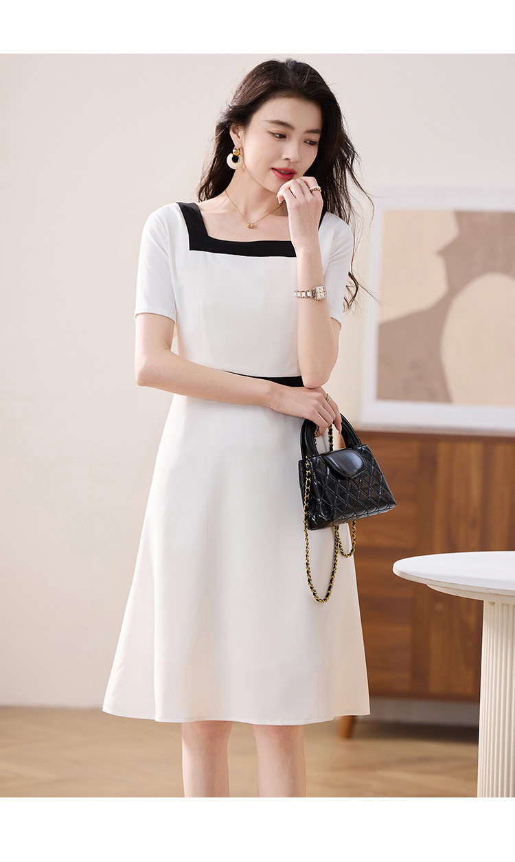 https://fulmo-img-server.com/dresscode-dresscode/d7acdb2f-d86b-4d67-b4f5-0f40496eba57.jpg