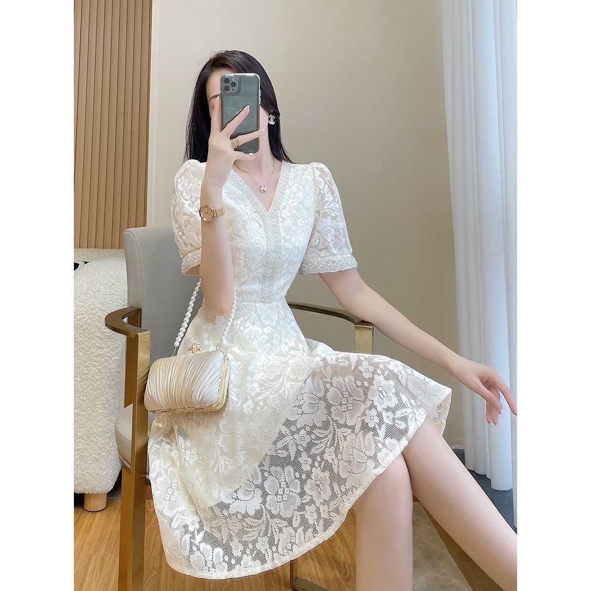 https://fulmo-img-server.com/dresscode-dresscode/d9ed4d29-a0f6-4de0-b585-62bc3ad6c41a.jpg