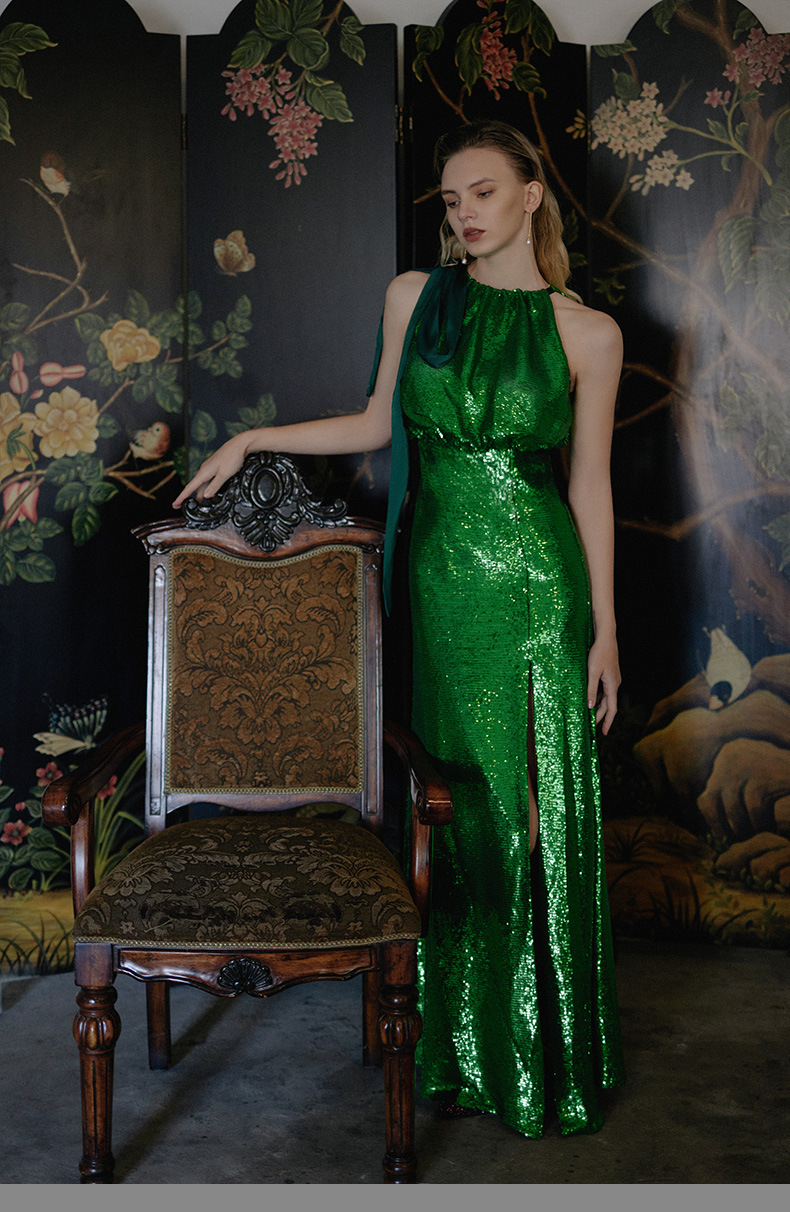 https://fulmo-img-server.com/dresscode-dresscode/da5ff0d9-32b5-47b3-9f98-14f5b0ad520d.jpg
