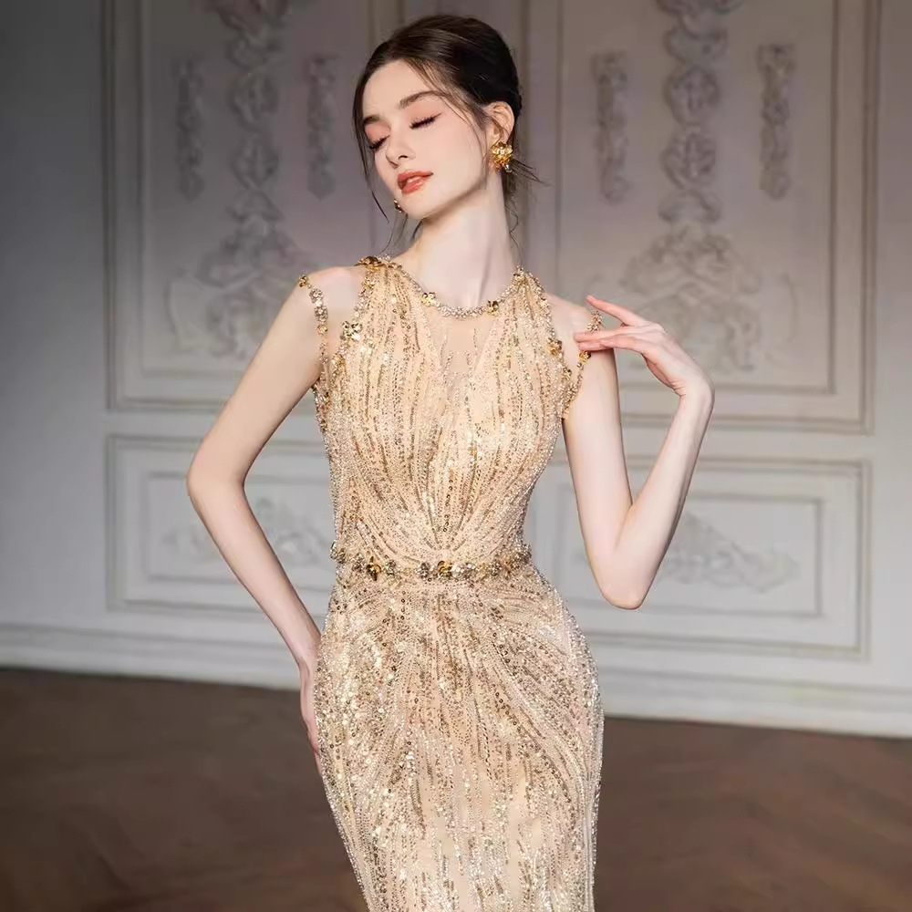 https://fulmo-img-server.com/dresscode-dresscode/dc9f5510-ecf8-4e77-9491-5afc6a53509e.jpg