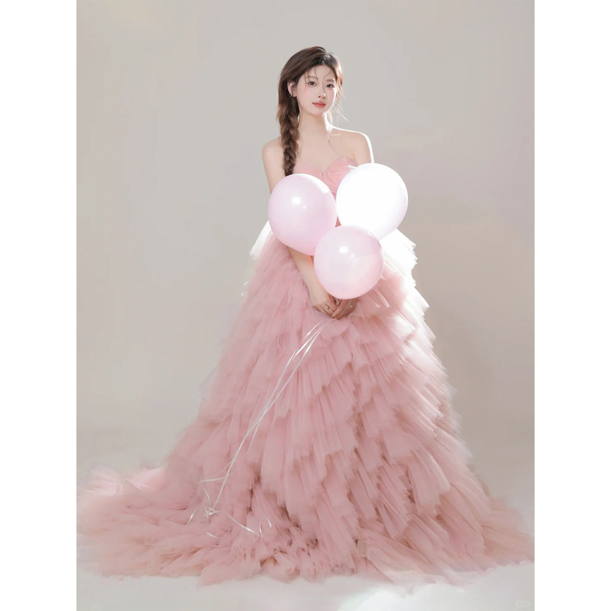 https://fulmo-img-server.com/dresscode-dresscode/de305c47-ad8f-47a6-b441-41f59b2d544f.jpg
