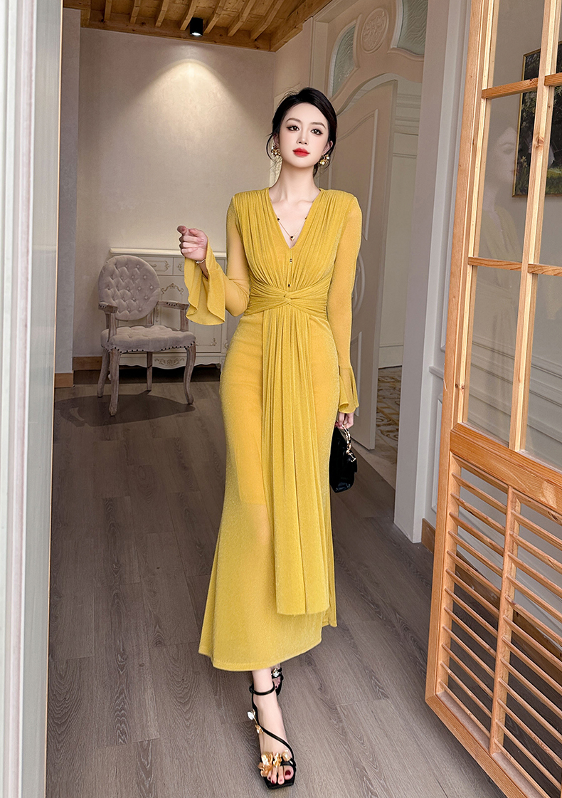 https://fulmo-img-server.com/dresscode-dresscode/de3658b4-0186-4e1d-a81e-53580adb63e2.jpg
