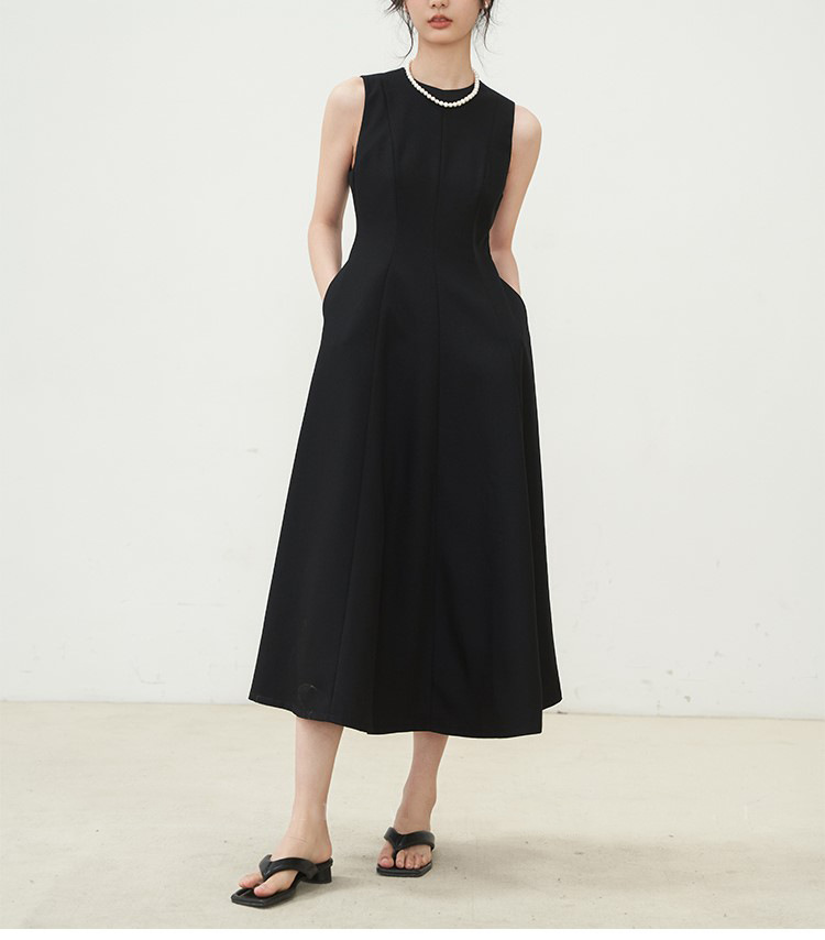 https://fulmo-img-server.com/dresscode-dresscode/e00eef97-2567-47ba-9704-79f4b5aa8962.jpg