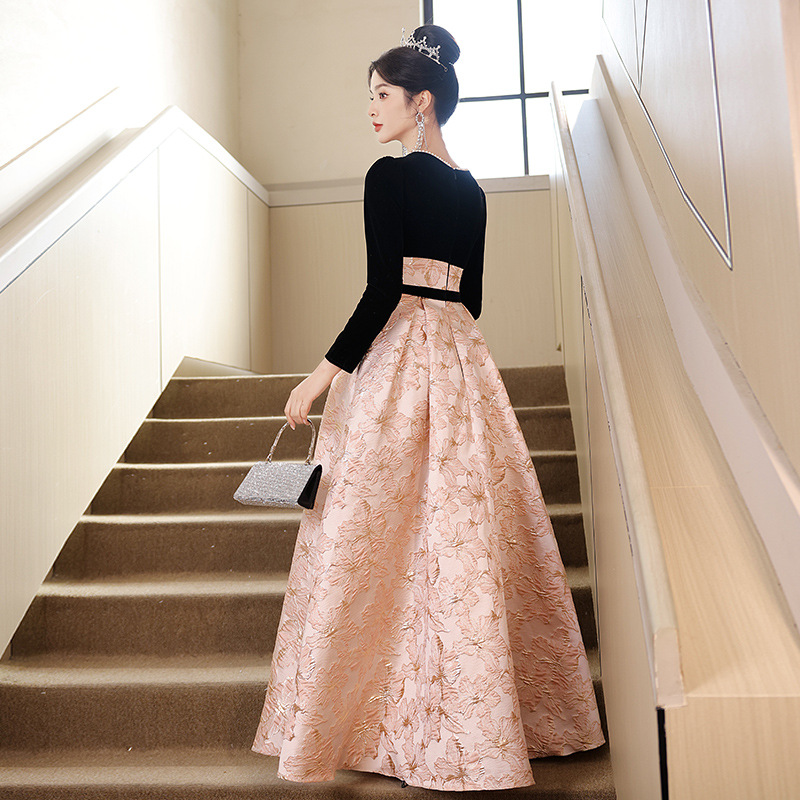 https://fulmo-img-server.com/dresscode-dresscode/e0154466-16cb-49fa-b1d4-540b69793c19.jpg
